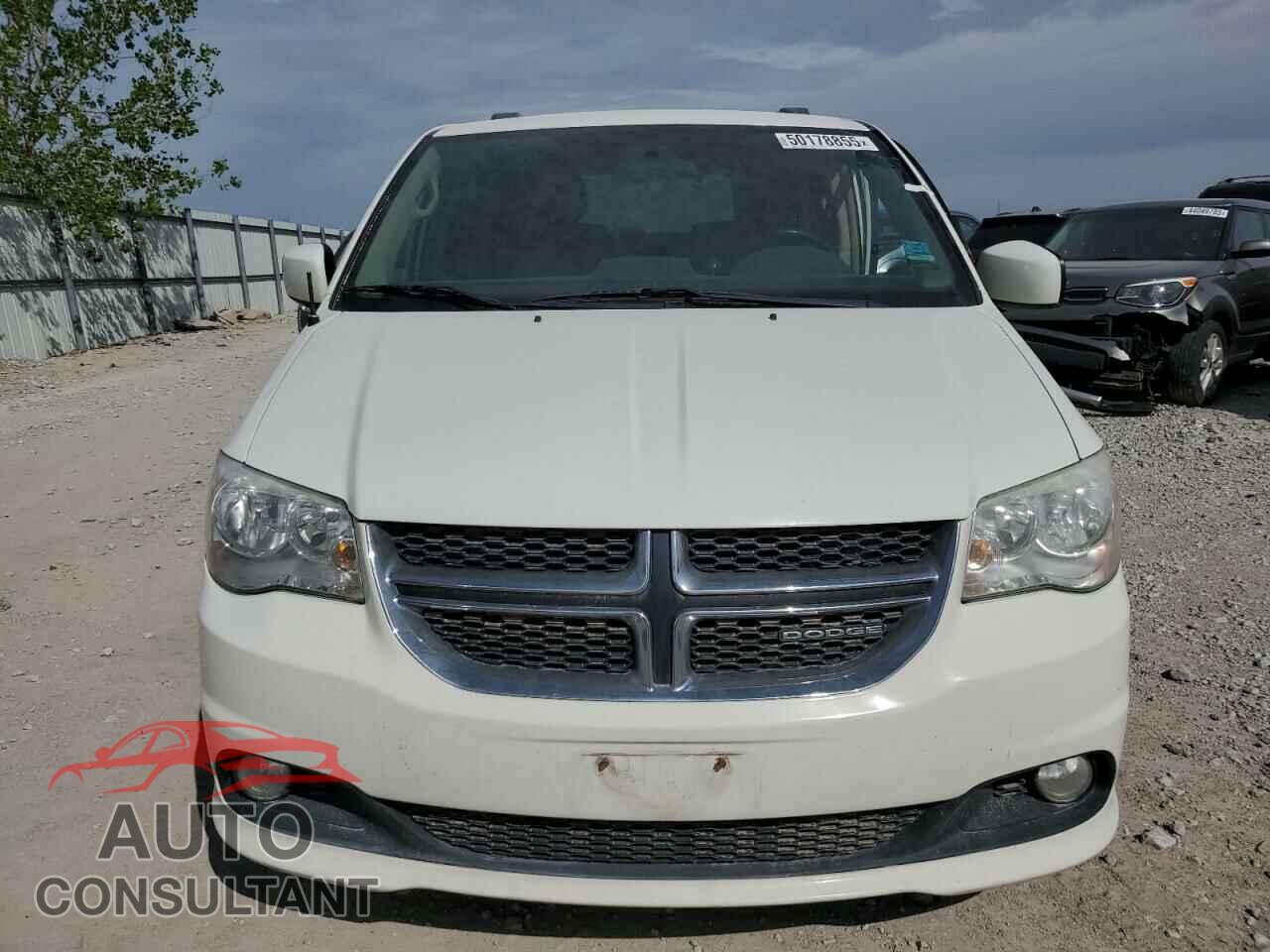 DODGE CARAVAN 2011 - 2D4RN5DG8BR700017