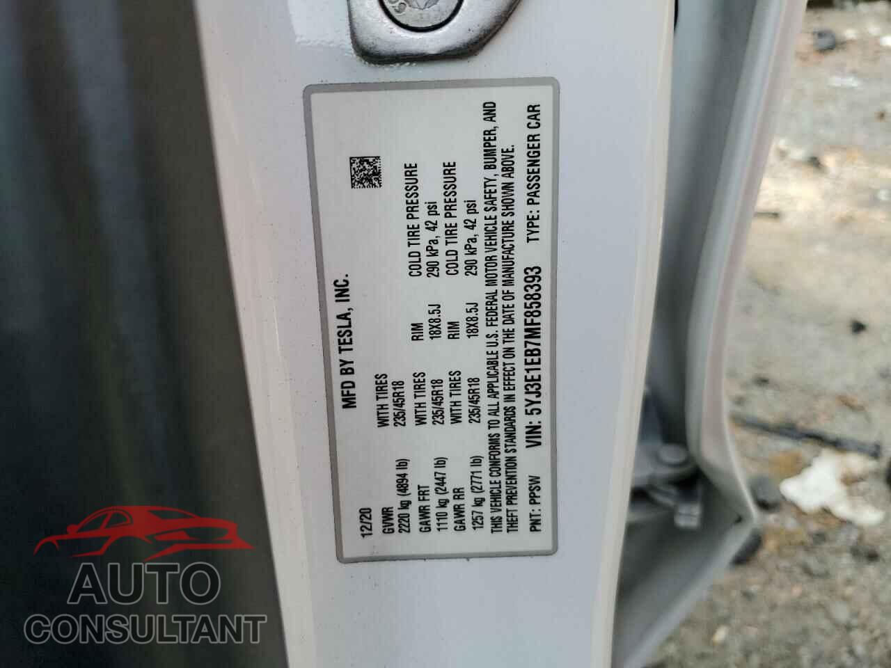 TESLA MODEL 3 2021 - 5YJ3E1EB7MF858393