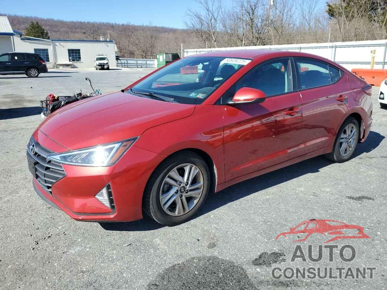 HYUNDAI ELANTRA 2019 - 5NPD84LFXKH483410