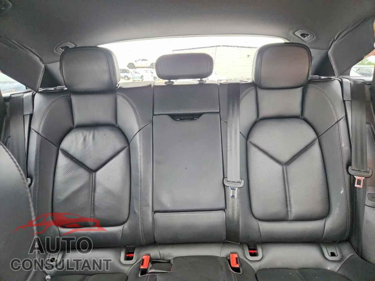 PORSCHE MACAN 2017 - WP1AA2A56HLB83422