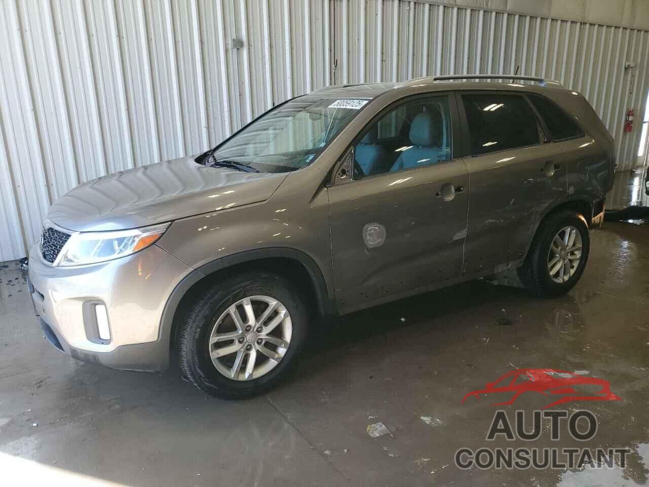 KIA SORENTO 2015 - 5XYKT3A66FG662060