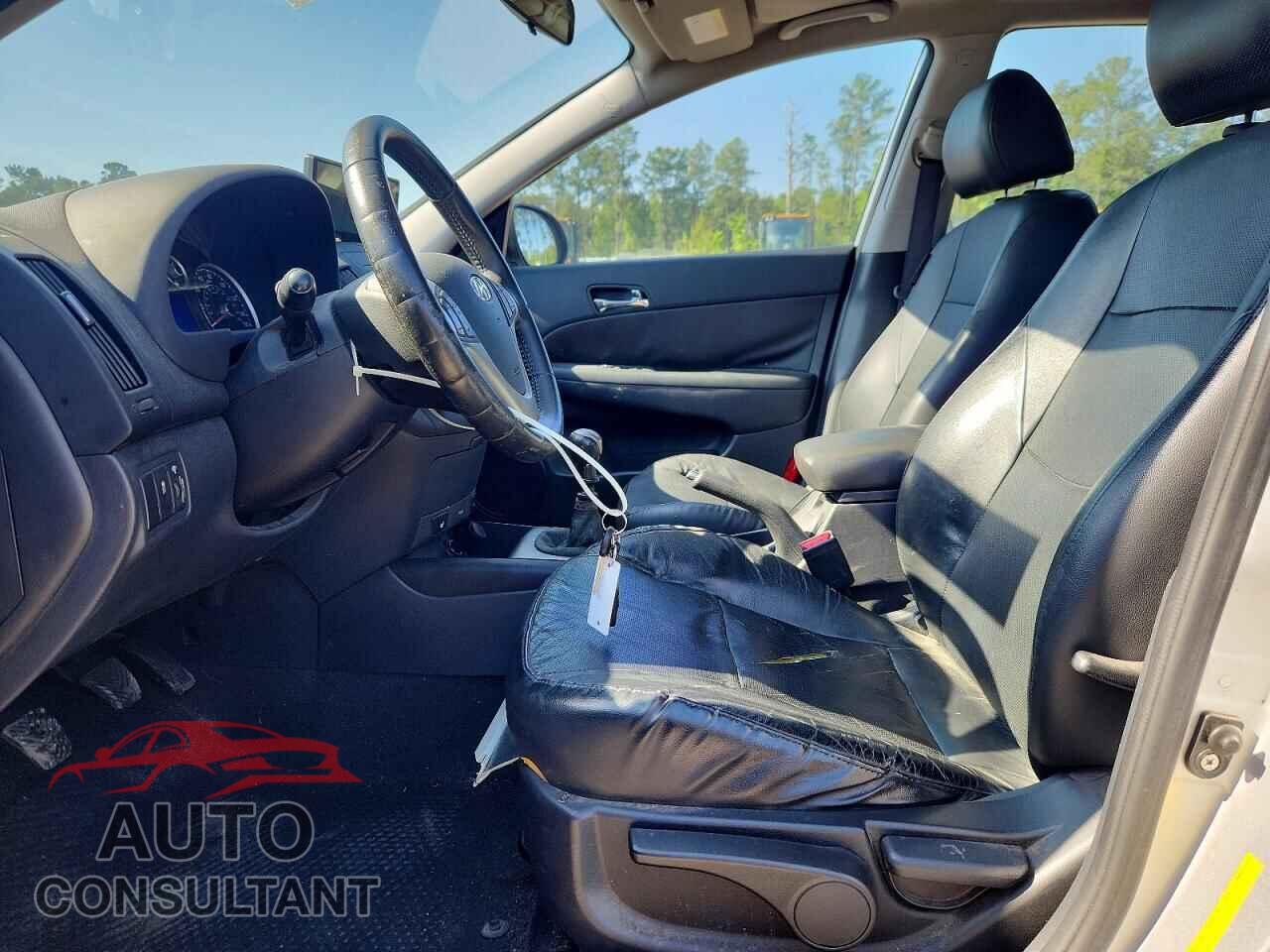 HYUNDAI ELANTRA 2012 - KMHDC8AE4CU152583