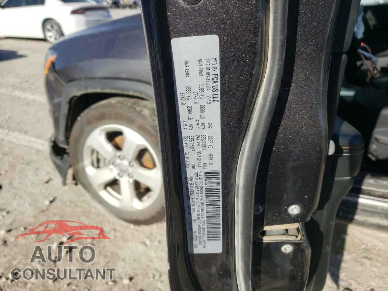 JEEP COMPASS 2019 - 3C4NJDBB0KT849124