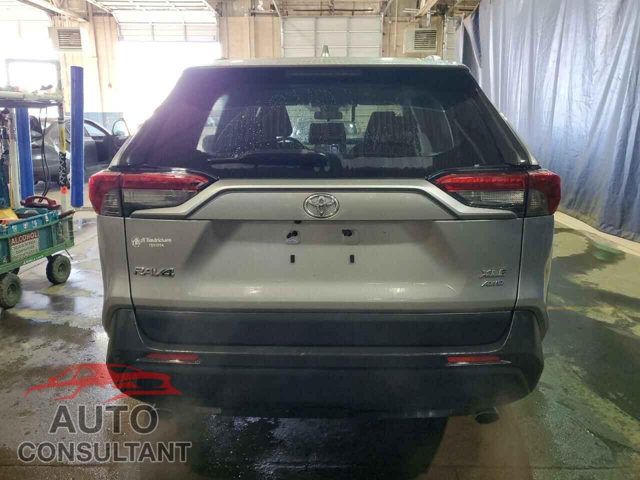 TOYOTA RAV4 2021 - JTMP1RFV8MD079743