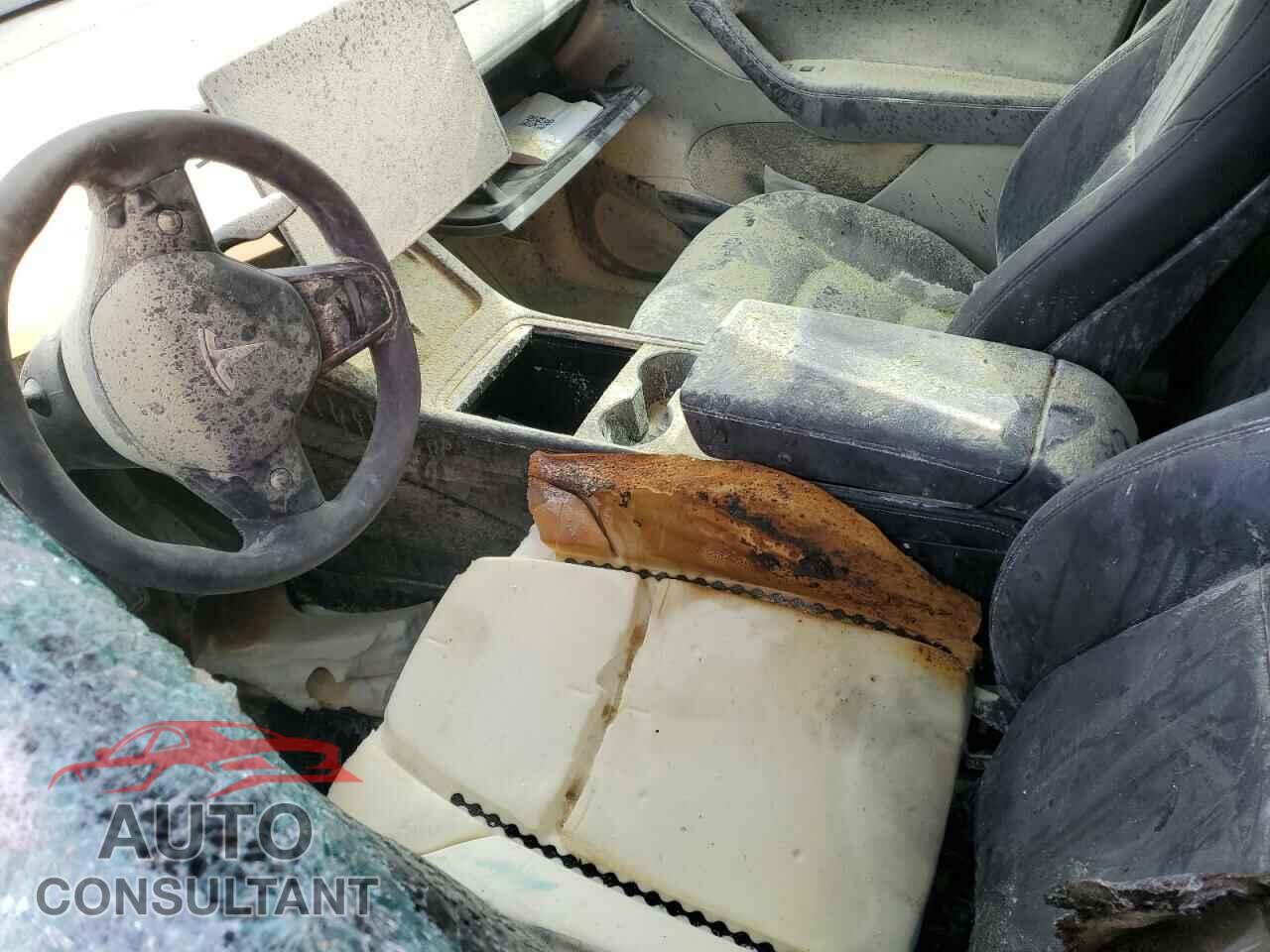 TESLA MODEL Y 2023 - LRWYGDFD6PC163418