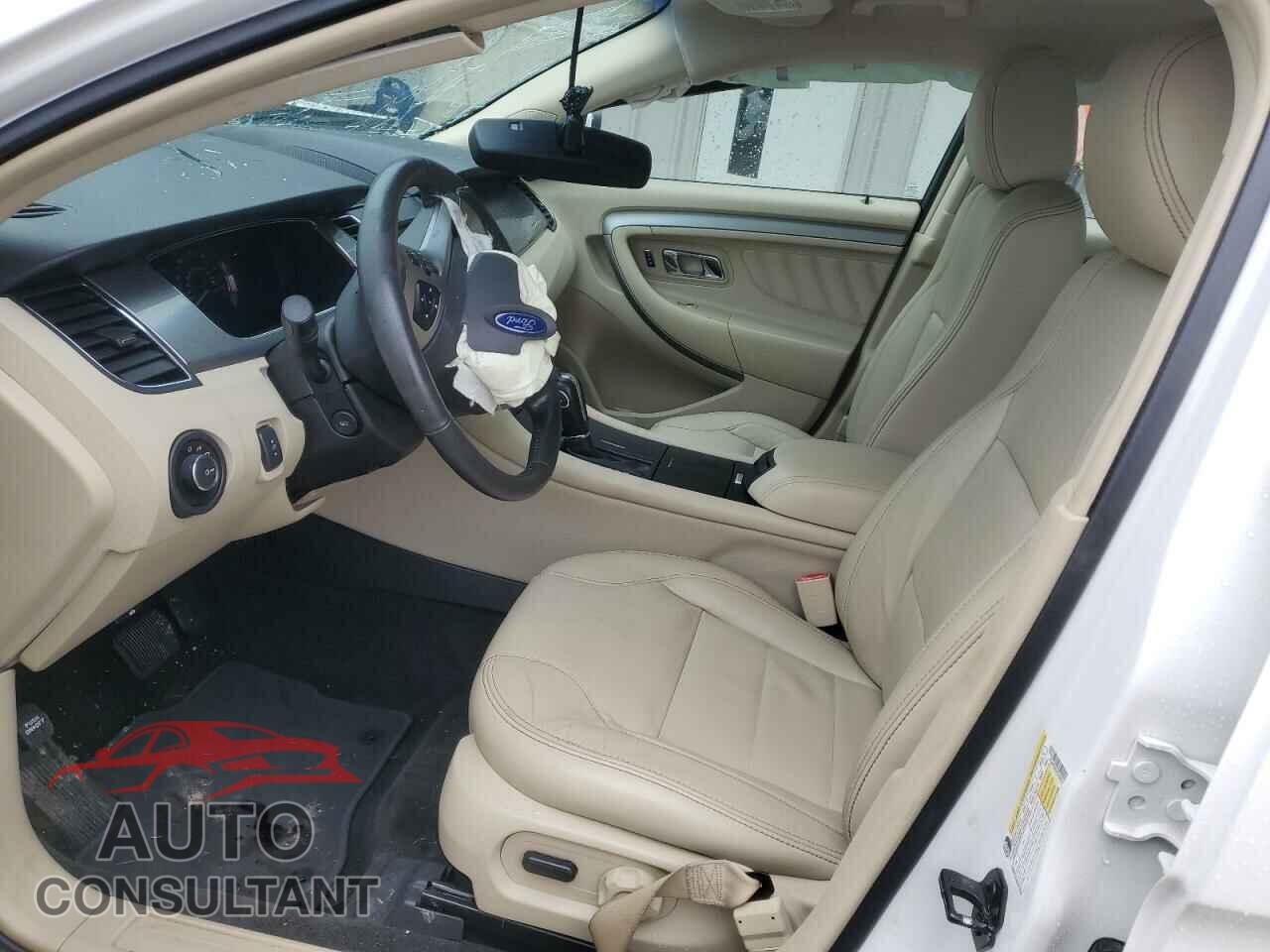 FORD TAURUS 2015 - 1FAHP2E87FG188031