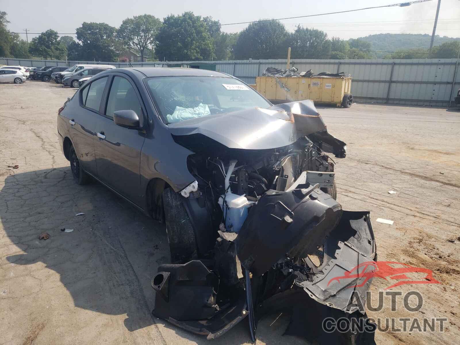 NISSAN VERSA 2019 - 3N1CN7APXKL869068