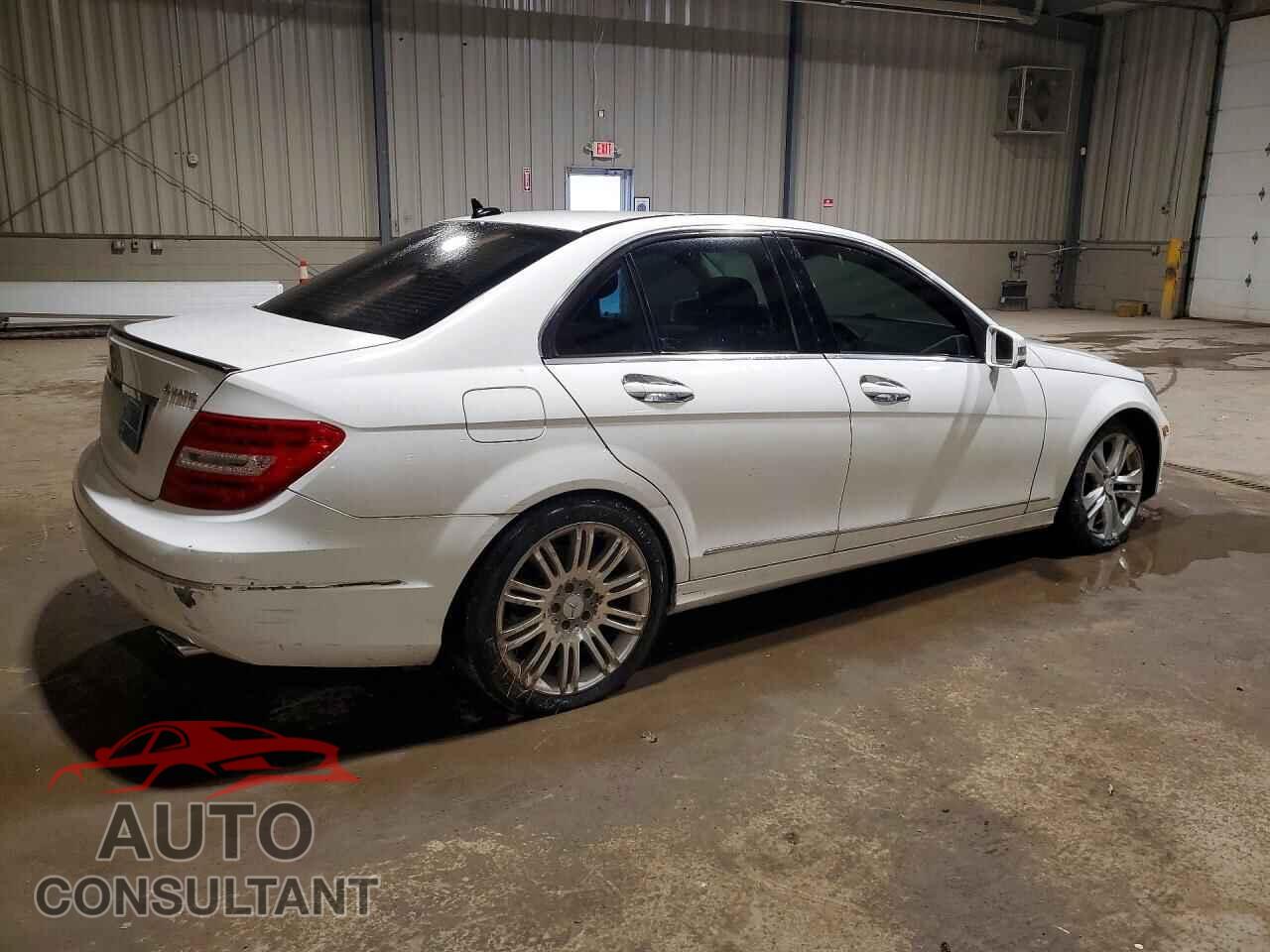 MERCEDES-BENZ C-CLASS 2013 - WDDGF8AB7DA829584
