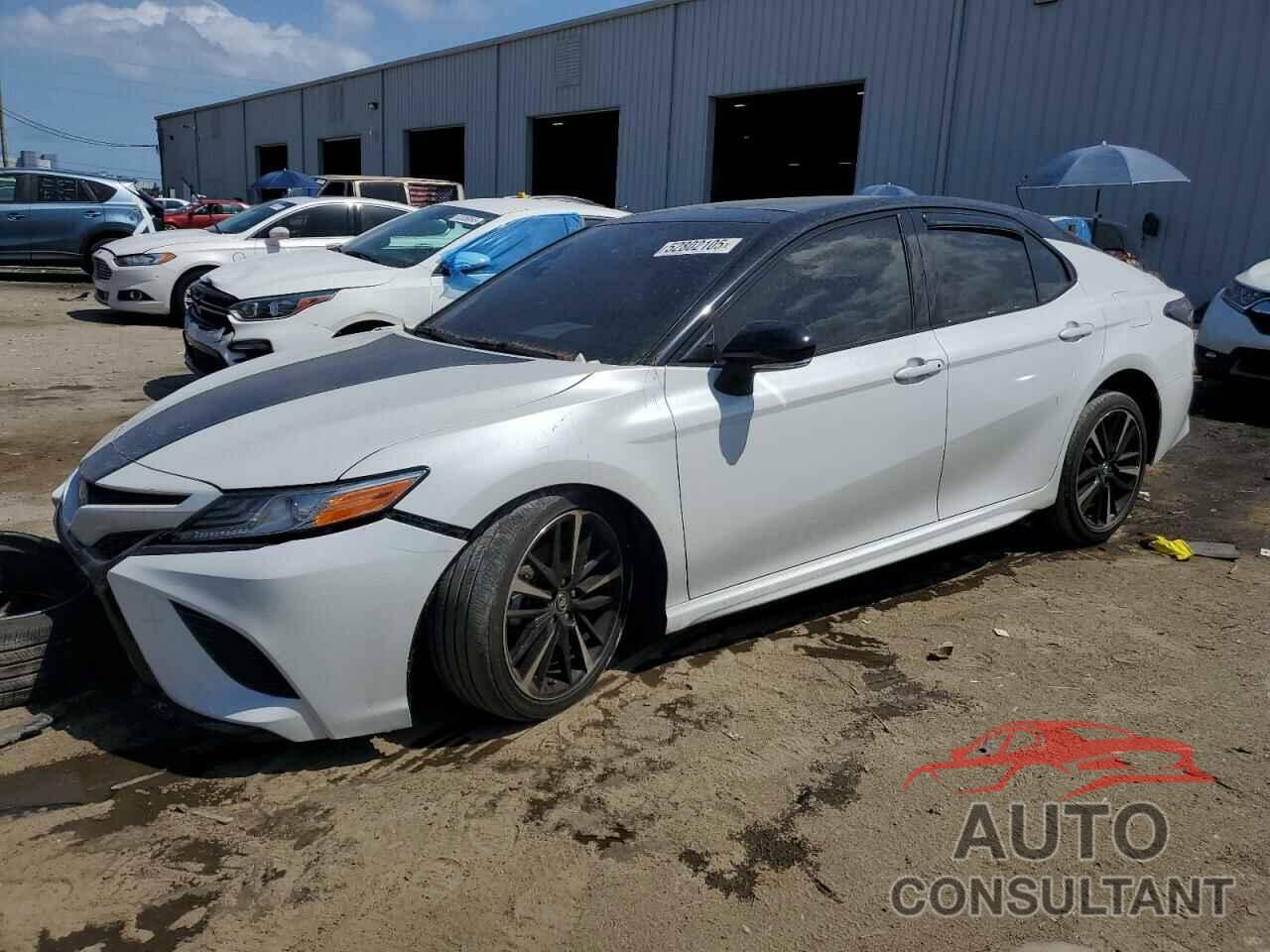 TOYOTA CAMRY 2020 - 4T1KZ1AK3LU035872