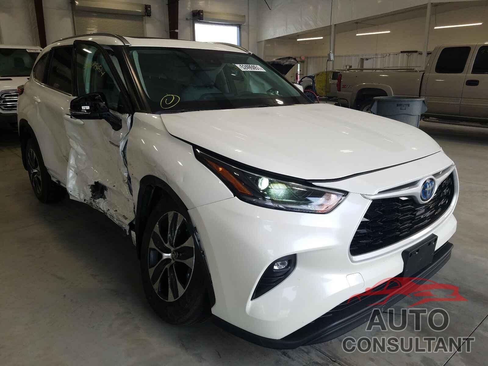 TOYOTA HIGHLANDER 2021 - 5TDGBRCH5MS514377