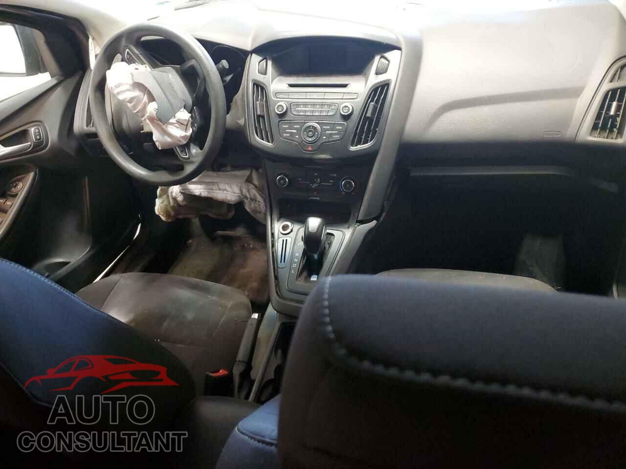 FORD FOCUS 2016 - 1FADP3F27GL207023