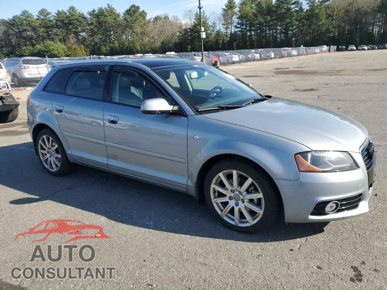 AUDI A3 2012 - WAUKJAFM0CA019018