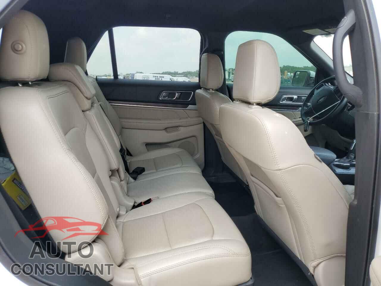 FORD EXPLORER 2018 - 1FM5K7F8XJGB88522