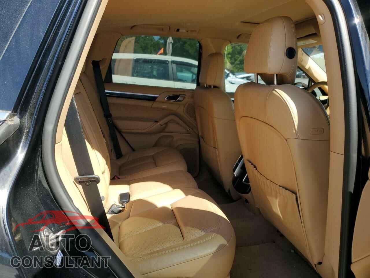 PORSCHE CAYENNE 2016 - WP1AA2A29GLA11308