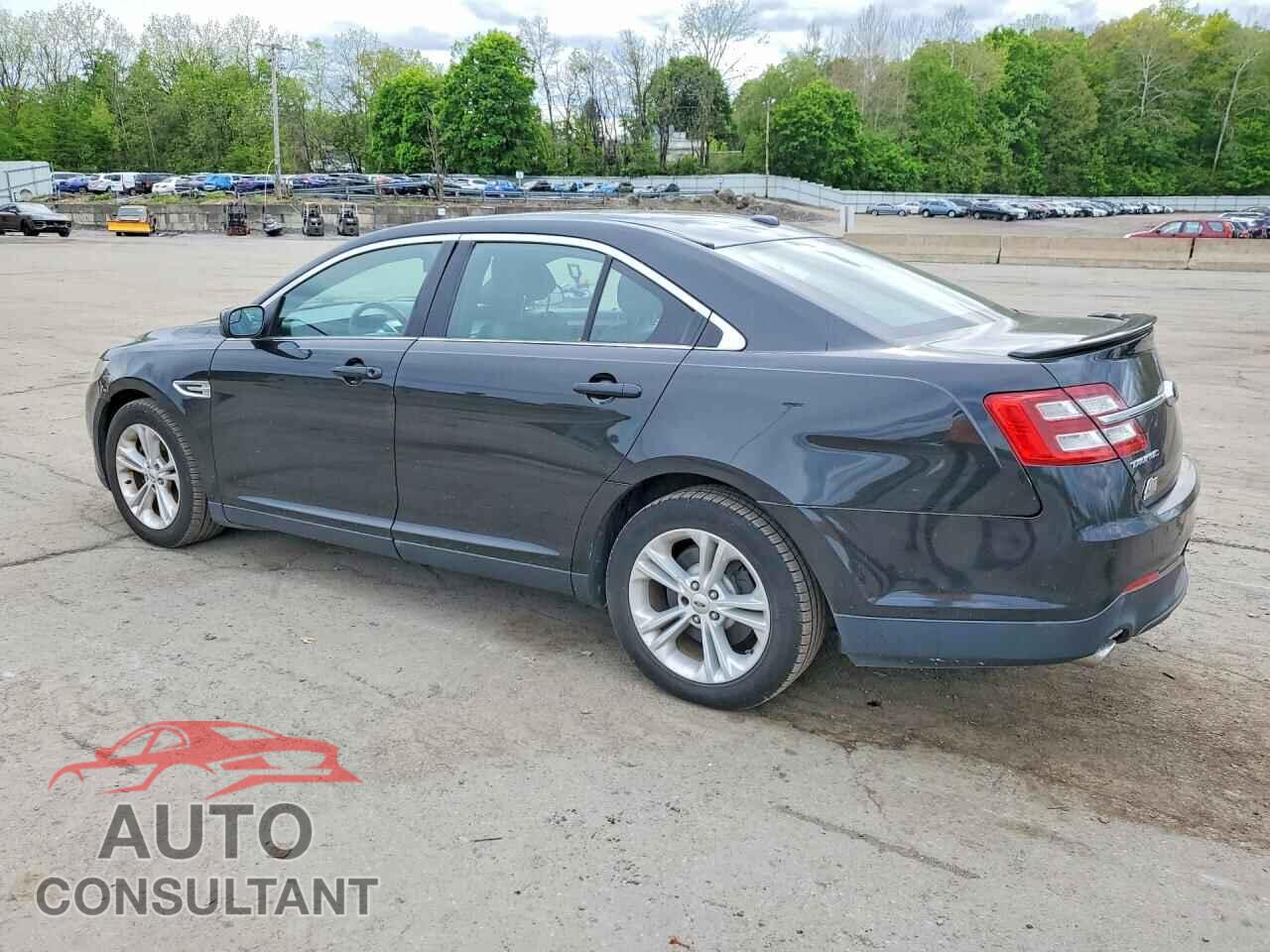 FORD TAURUS 2015 - 1FAHP2E81FG108416