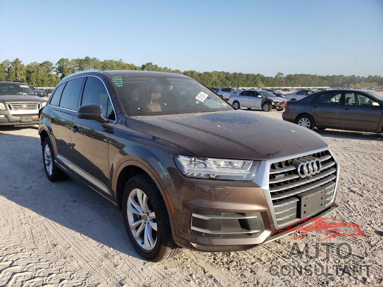 AUDI Q7 2018 - WA1LHAF79JD002012