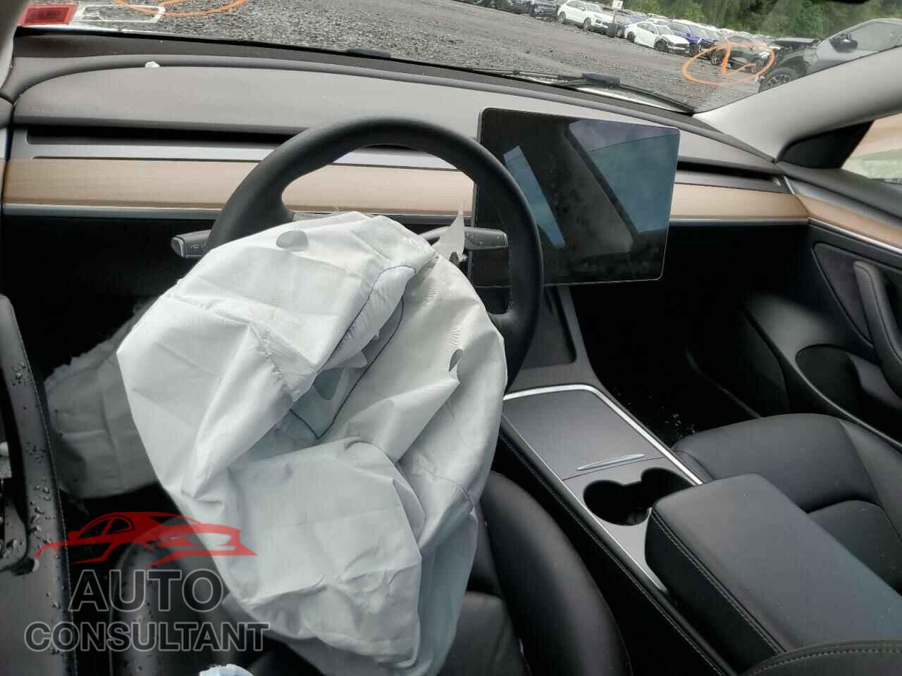 TESLA MODEL 3 2021 - 5YJ3E1EA0MF063676