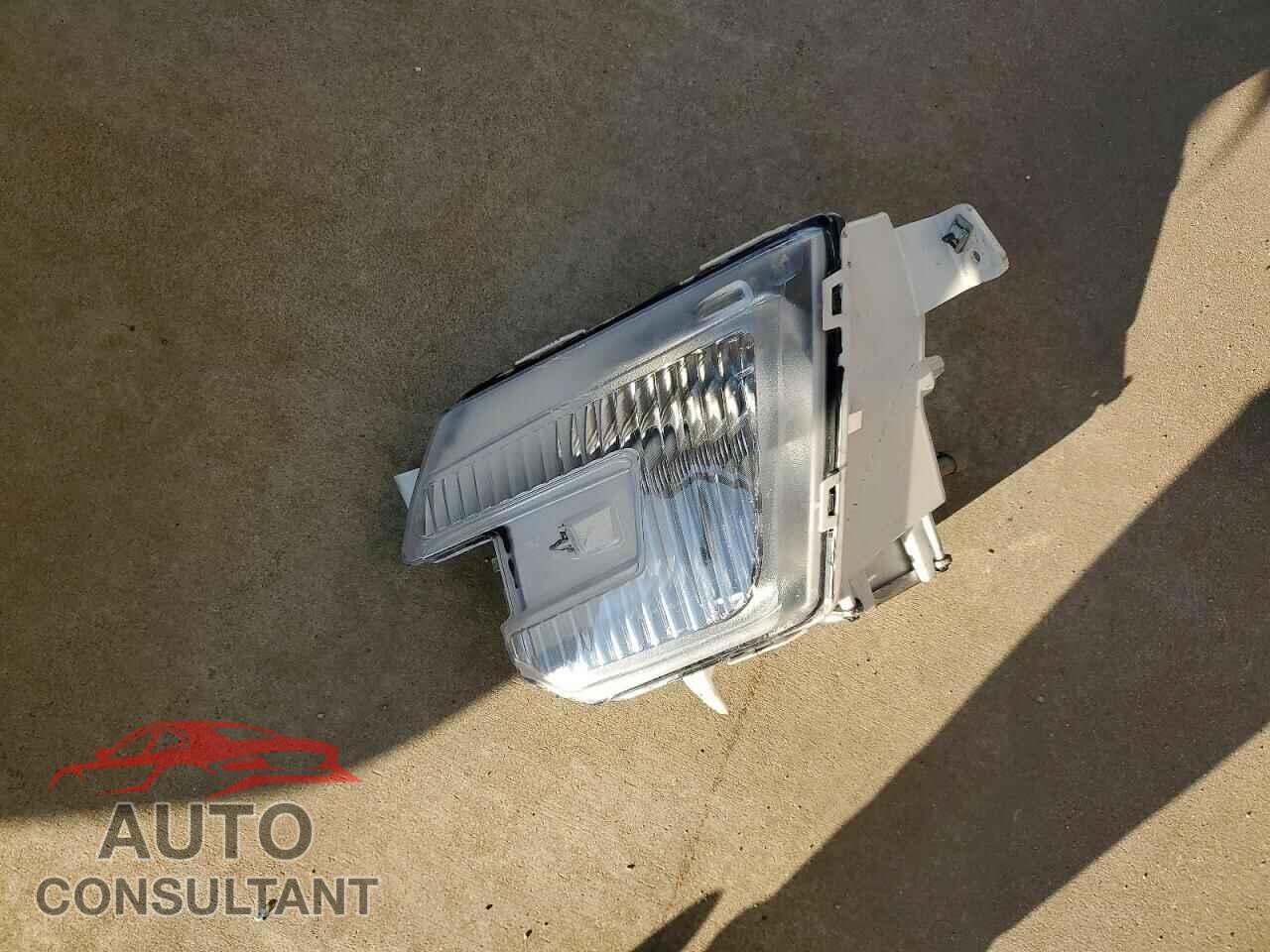 FORD EXPLORER 2017 - 1FM5K7F85HGA15405