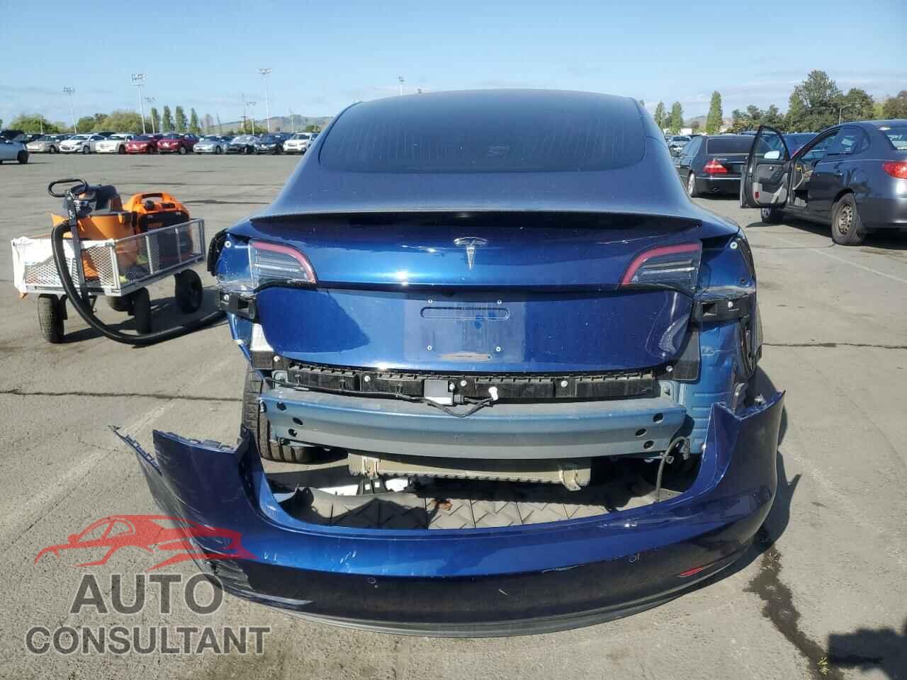 TESLA MODEL 3 2018 - 5YJ3E1EB3JF083988