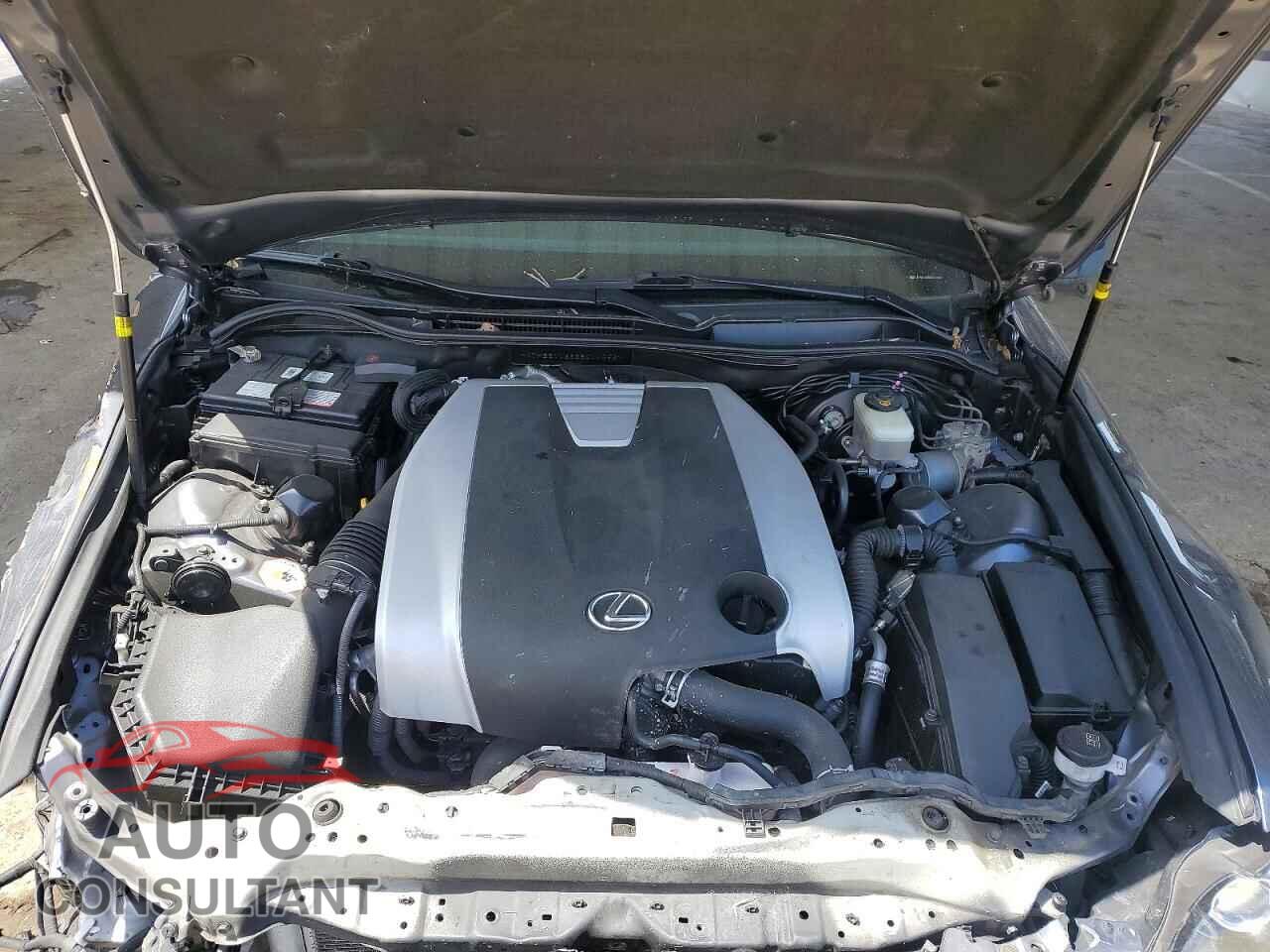 LEXUS IS 2014 - JTHBE1D28E5011462