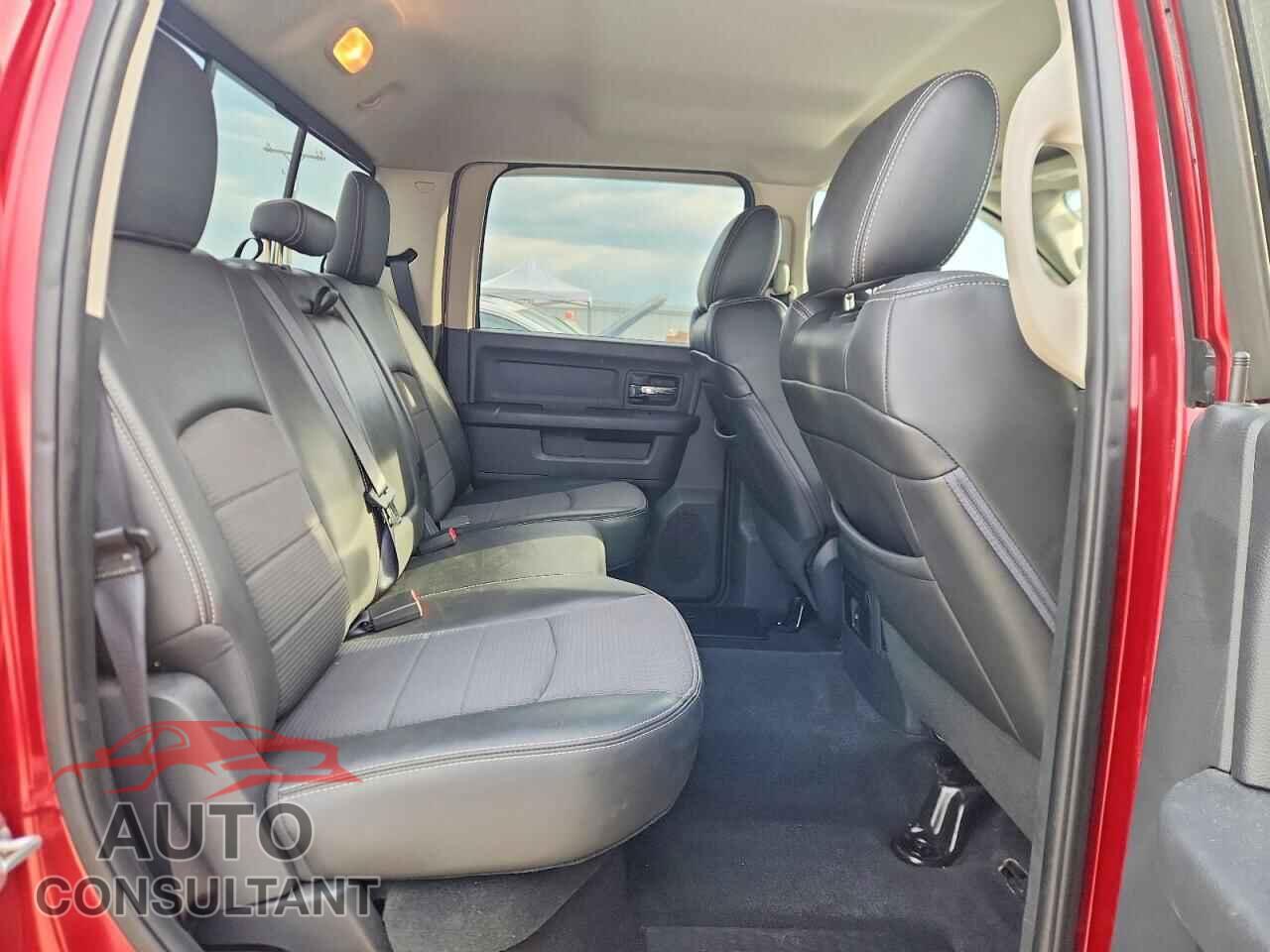 DODGE RAM 1500 2012 - 1C6RD7MT5CS209520