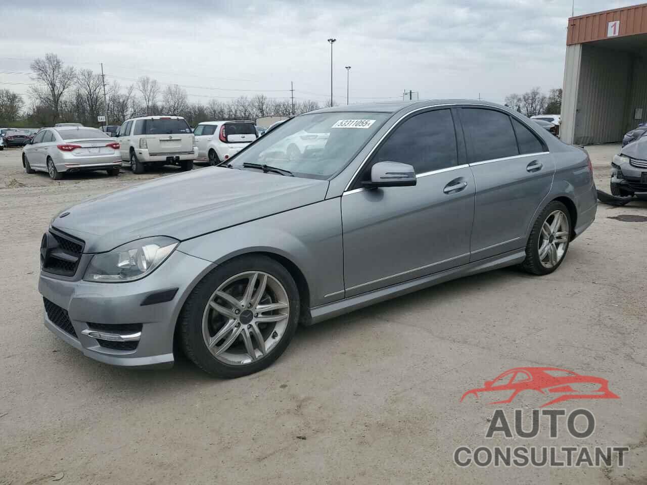 MERCEDES-BENZ C-CLASS 2012 - WDDGF8BB8CA707510