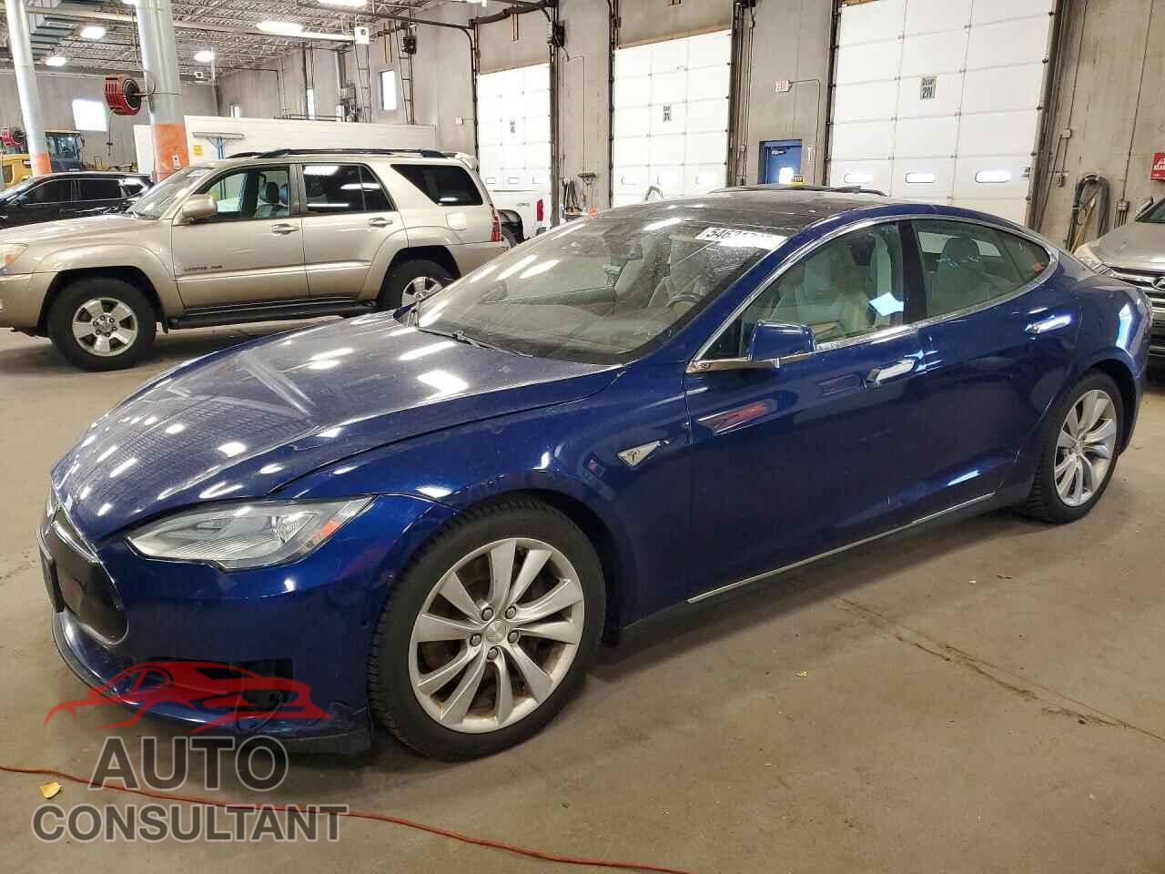 TESLA MODEL S 2015 - 5YJSA1S27FF090736