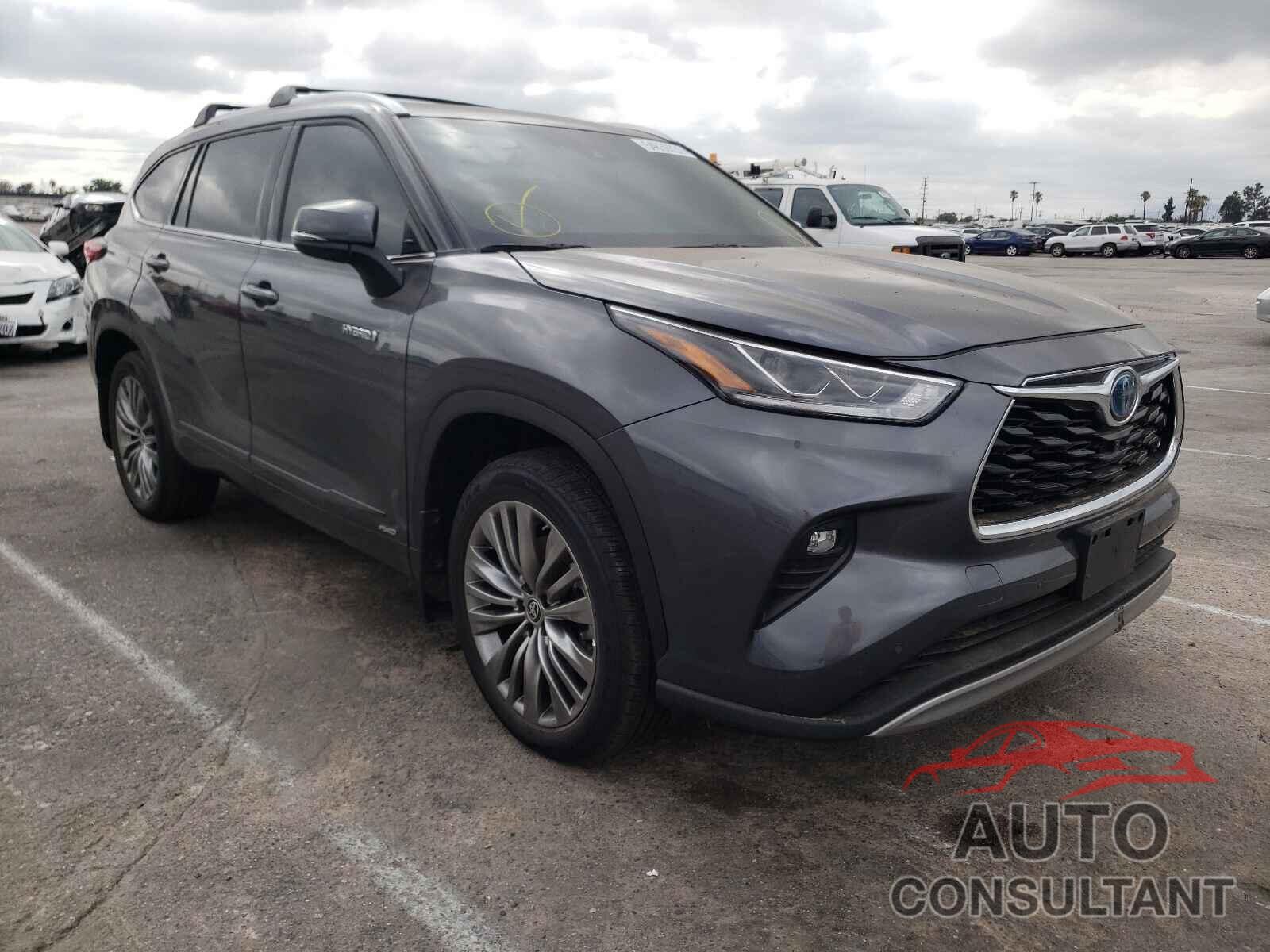 TOYOTA HIGHLANDER 2021 - 5TDEBRCH7MS019508