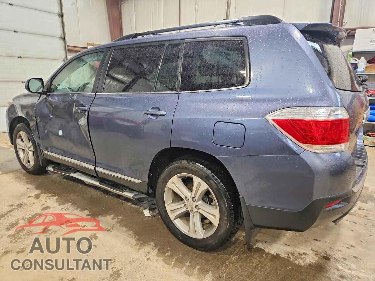 TOYOTA HIGHLANDER 2012 - 5TDBK3EH3CS142427