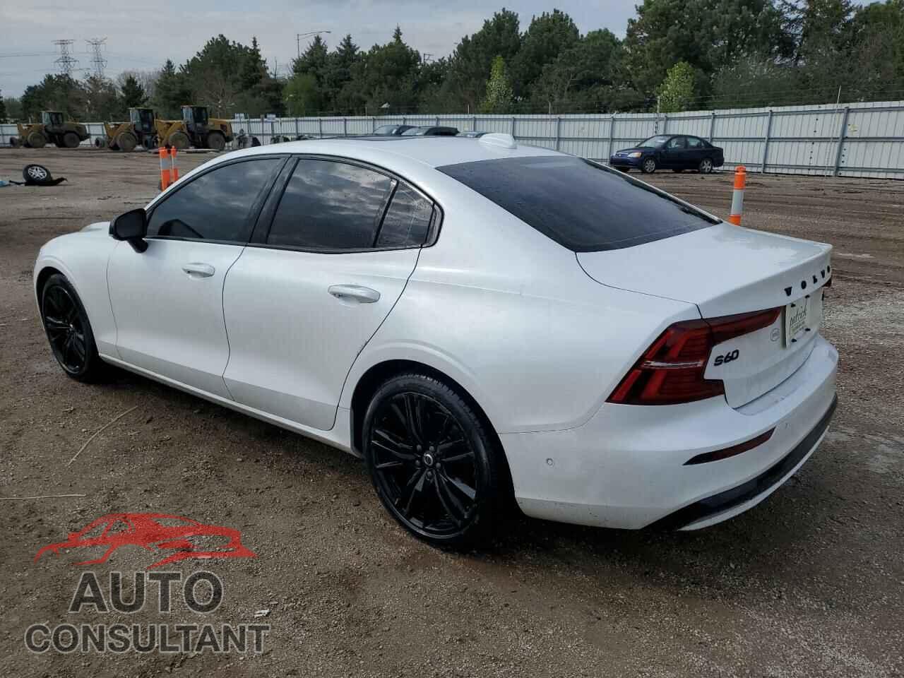 VOLVO S60 PLUS 2023 - 7JRL12TT0PG240826