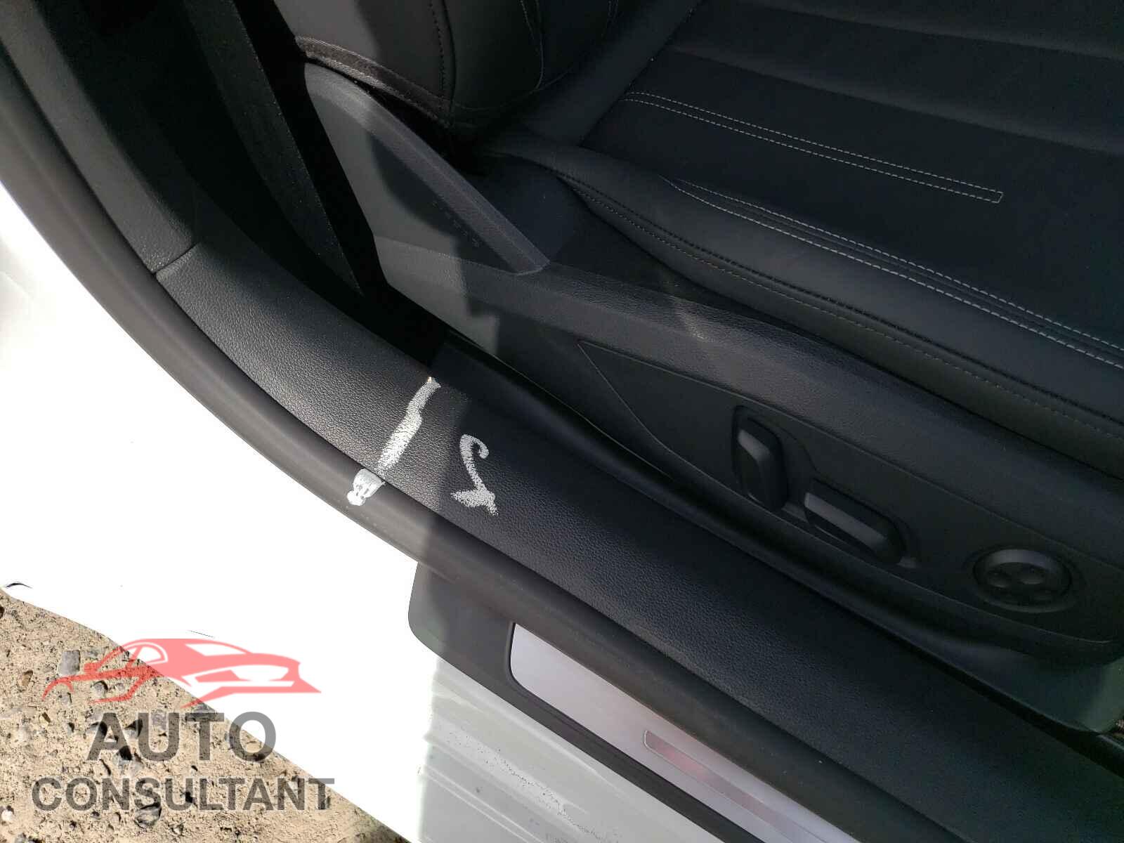 AUDI A5 2021 - WAUTAAF58MA041671