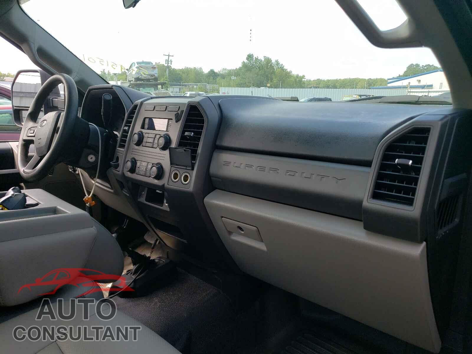 FORD F250 2017 - 1FTBF2B64HEB22864
