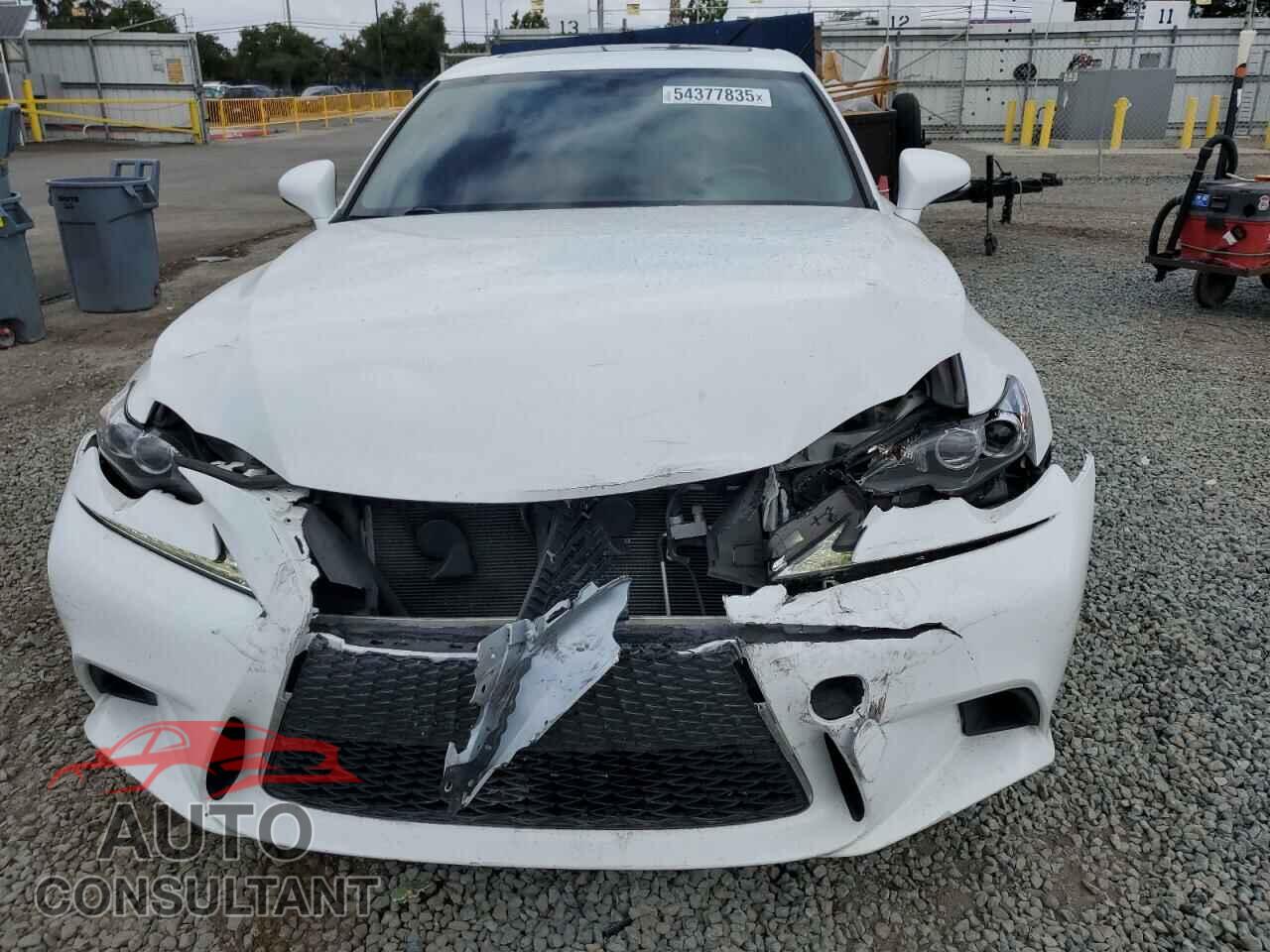 LEXUS IS 2016 - JTHBA1D24G5036602