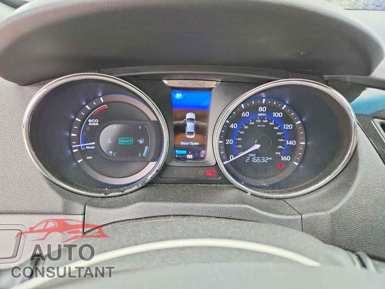 HYUNDAI SONATA 2012 - KMHEC4A40CA040689