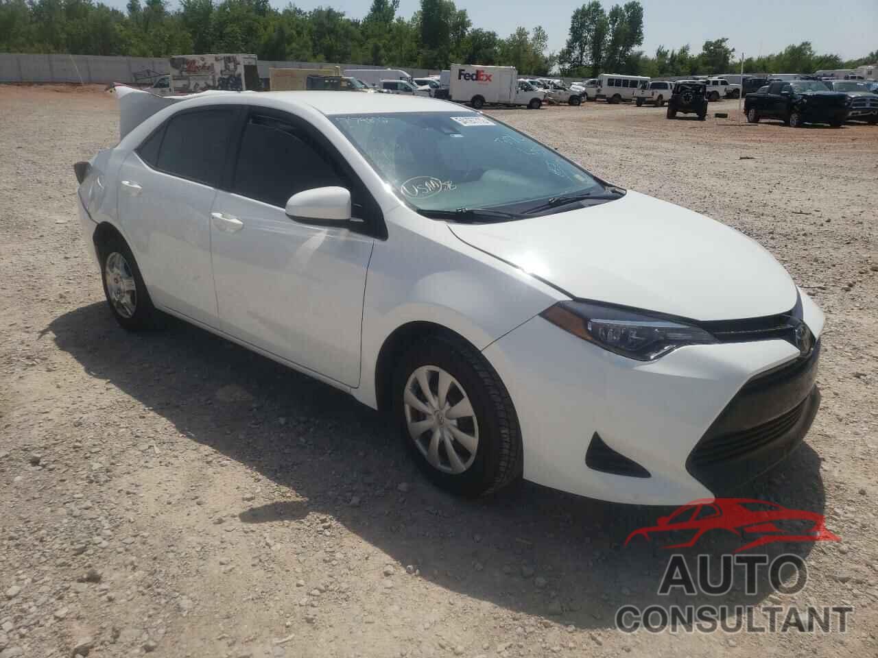 TOYOTA COROLLA 2018 - 5YFBURHE3JP779872
