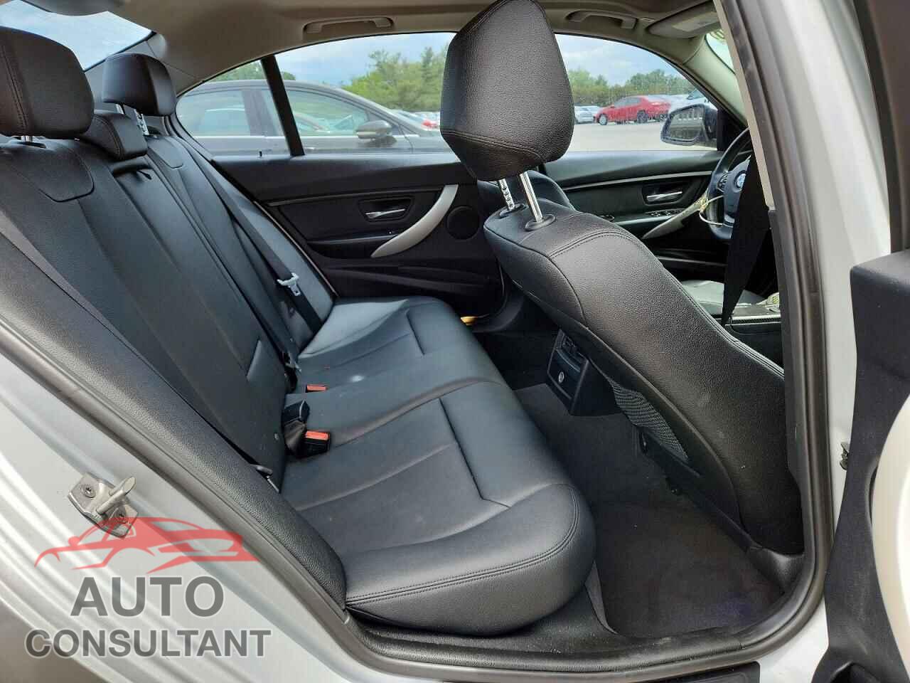 BMW 3 SERIES 2016 - WBA8E5G53GNU21479
