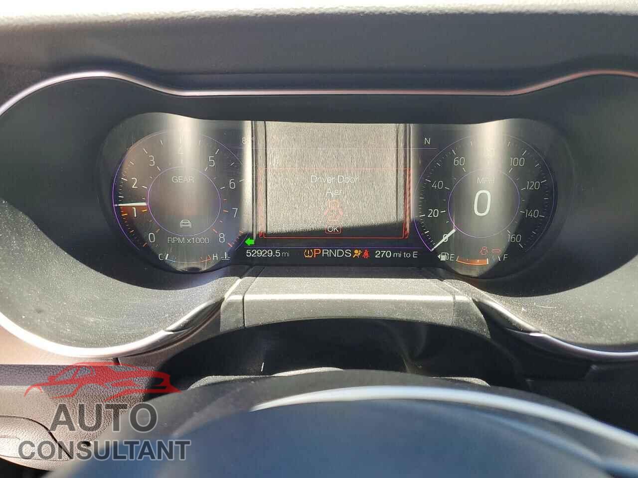 FORD MUSTANG 2018 - 1FA6P8TH5J5185243