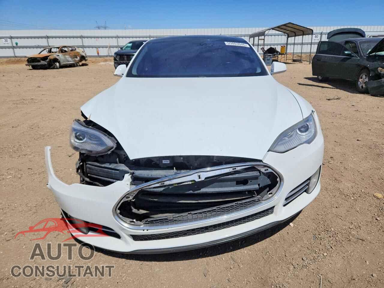 TESLA MODEL S 2013 - 5YJSA1CG3DFP27497