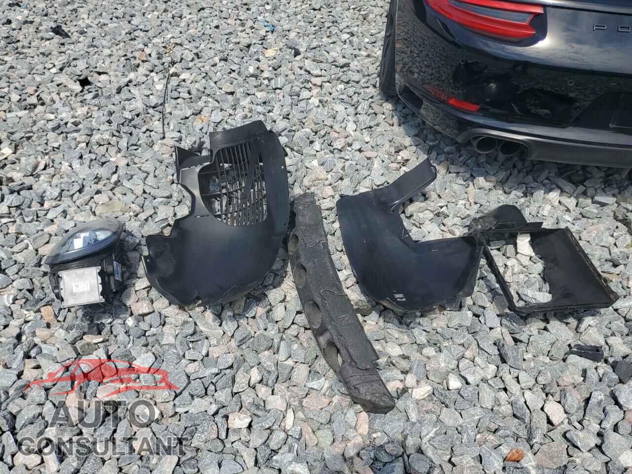 PORSCHE 911 2018 - WP0AA2A95JS105701