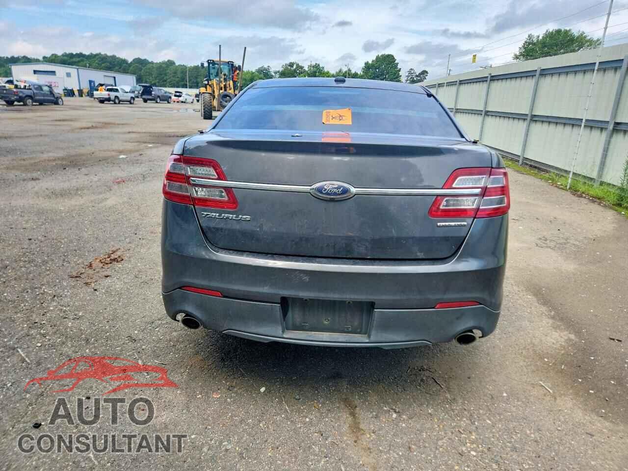 FORD TAURUS 2017 - 1FAHP2D86HG121165