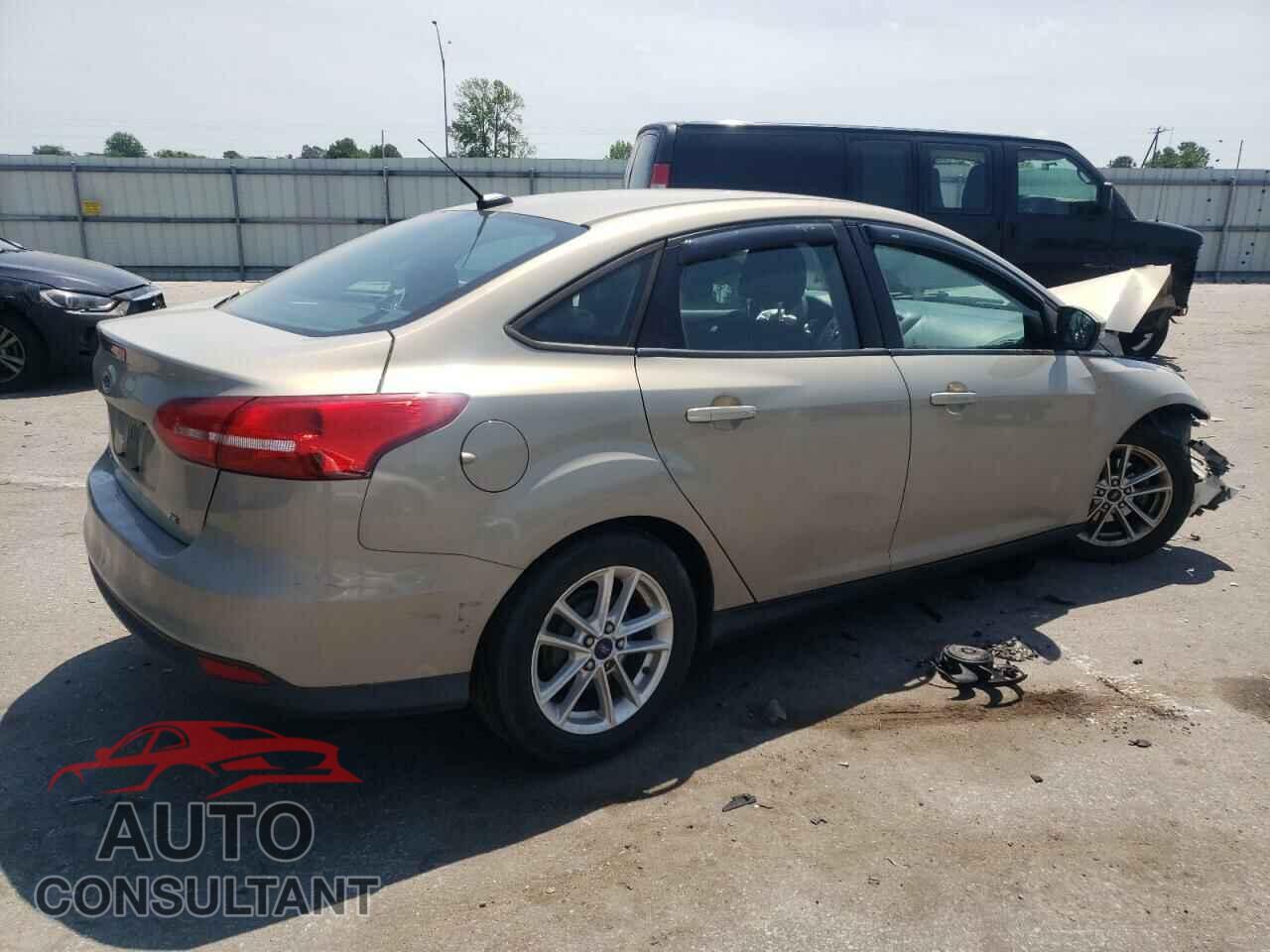 FORD FOCUS 2016 - 1FADP3F23GL261144