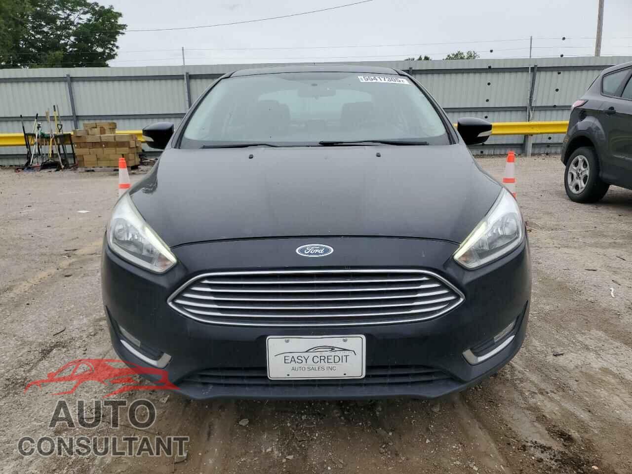 FORD FOCUS 2017 - 1FADP3J23HL218867