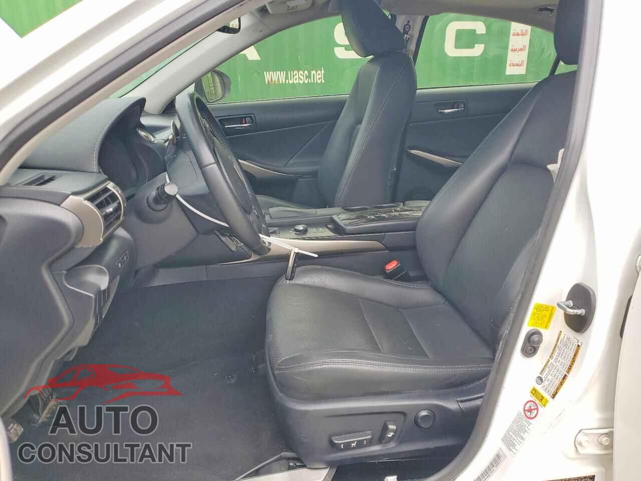 LEXUS IS 2015 - JTHBF1D29F5045974