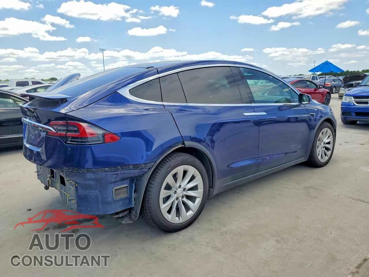 TESLA MODEL X 2018 - 5YJXCBE21JF110599