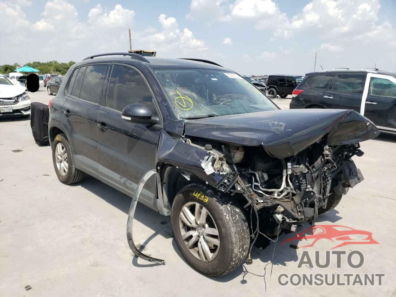 VOLKSWAGEN TIGUAN 2017 - WVGAV7AX4HK000864