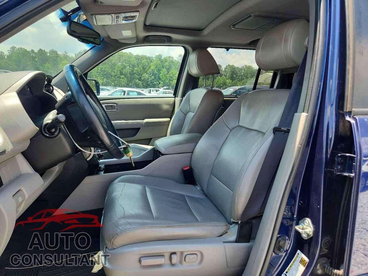 HONDA PILOT 2015 - 5FNYF4H92FB053160