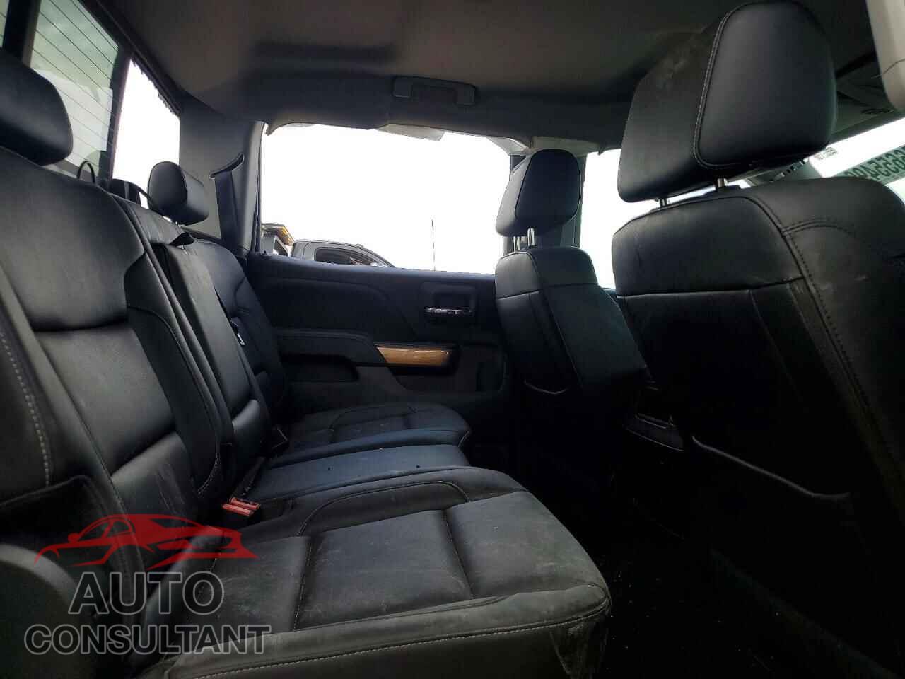 CHEVROLET SILVERADO 2018 - 3GCPCSEC5JG185342