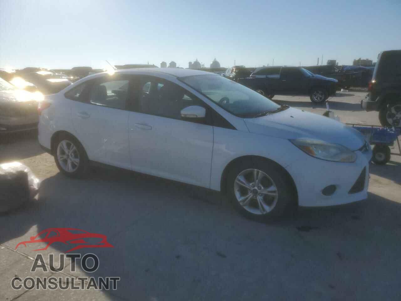 FORD FOCUS 2014 - 1FADP3F2XEL186858