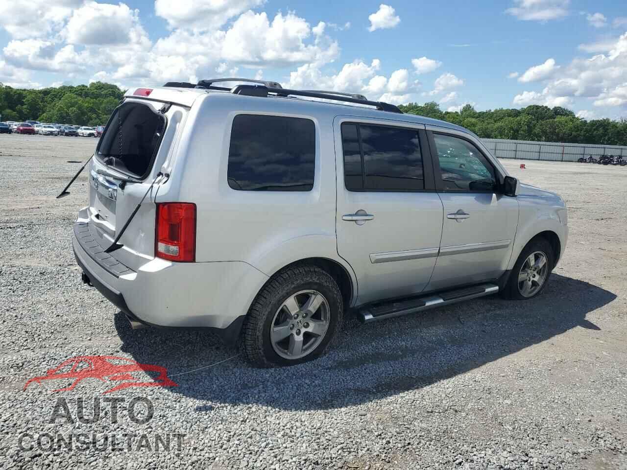 HONDA PILOT 2011 - 5FNYF3H55BB001832