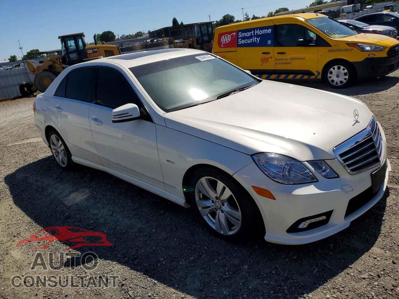 MERCEDES-BENZ E-CLASS 2011 - WDDHF2EB9BA372852